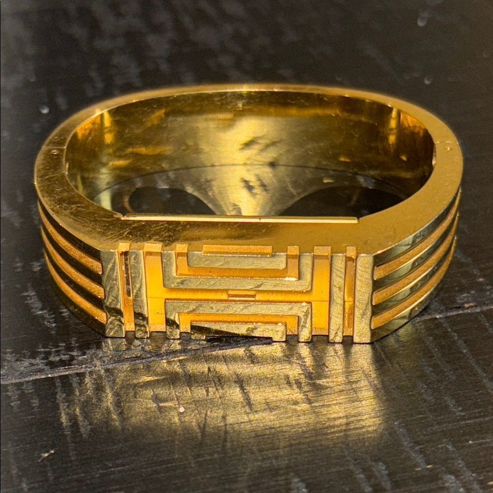 Tory Burch Gold Tone Fitbit Metal Bracelet Geometric Keeper Holder